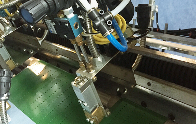 Hot-melt glue applicator